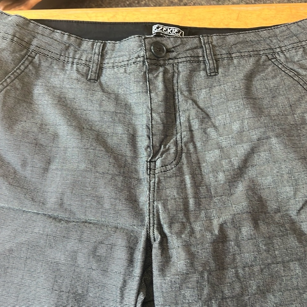 Men’s Ezekiel shorts